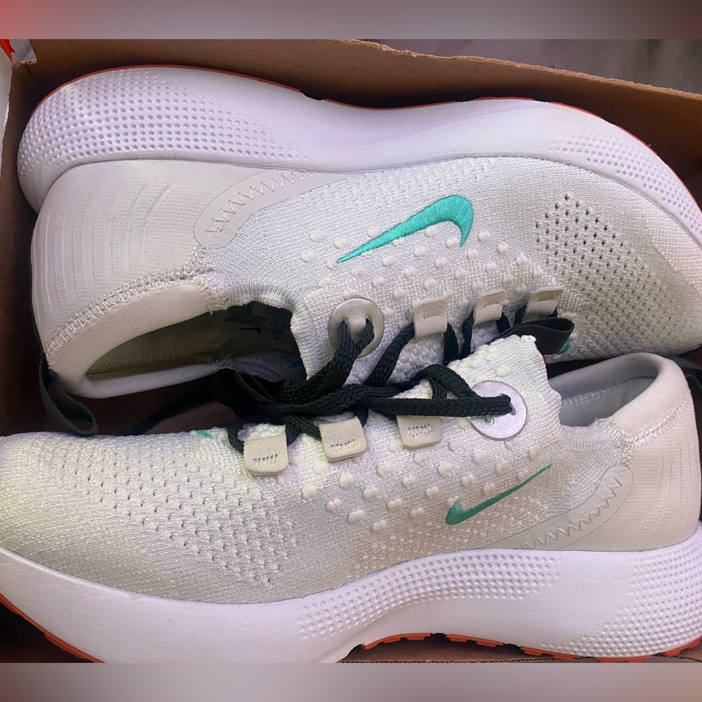 Wmns Nike react escape RN FK SOZE 10.5 NWB